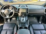 Used 2011 Porsche Cayenne S image 3