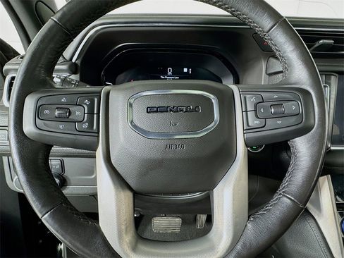 Used 2022 GMC Yukon Denali image 48