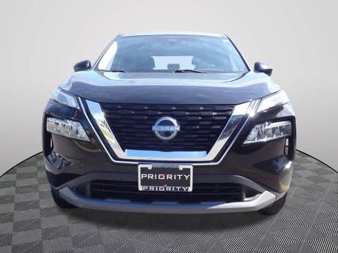 Used 2023 Nissan Rogue SV image 5