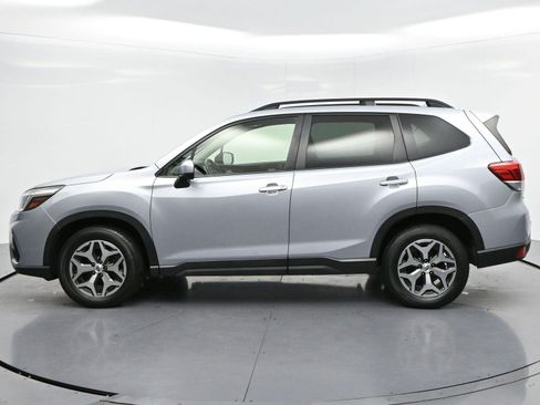 Used 2020 Subaru Forester Premium AWD/4WD image 4