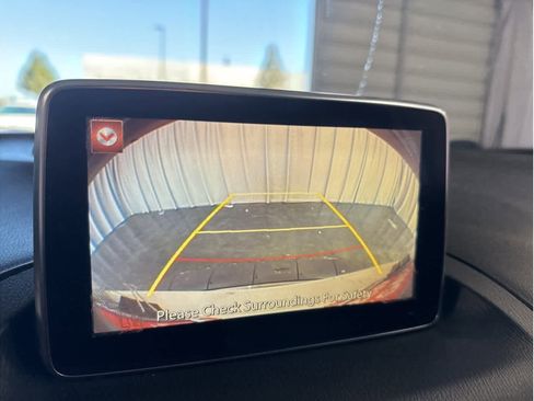 Used 2016 MAZDA MAZDA3 i Touring w/ Popular Equipment Package image 21