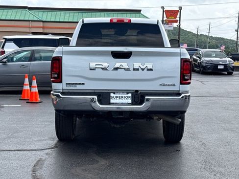 Used 2025 RAM 2500 Big Horn AWD/4WD image 4