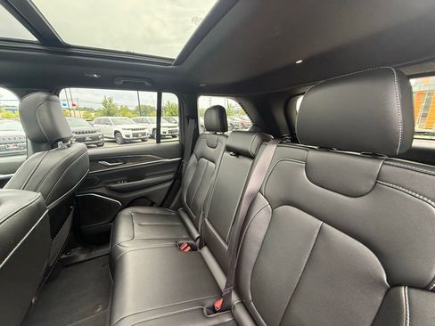 Used 2024 Jeep Grand Cherokee Limited 4xe AWD/4WD image 30
