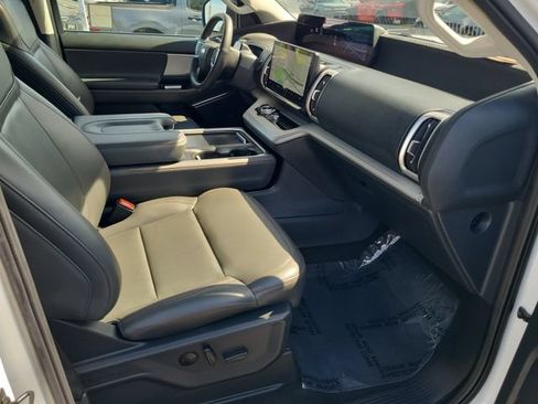 Certified 2025 Ford Expedition Max Active AWD/4WD image 17