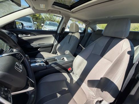 Used 2020 Honda Civic EX-L image 16