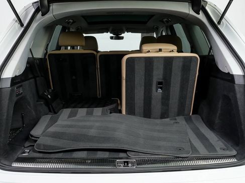 Used 2023 Audi Q7 2.0T Premium Plus w/ Premium Plus Package image 31