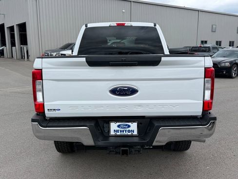 Used 2019 Ford F250 XLT w/ Snow Plow Prep Package image 32