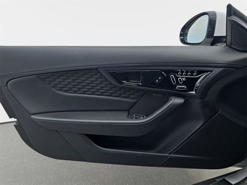 Used 2021 Jaguar F-TYPE Coupe image 27