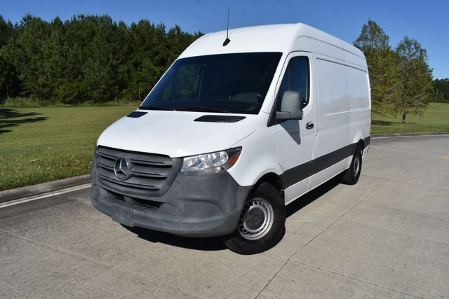 Used 2022 Mercedes-Benz Sprinter 2500 image 2