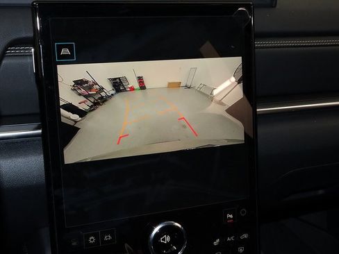 New 2026 GMC Terrain Elevation w/ Elevation Premium Package image 17