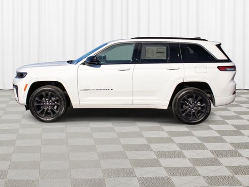 New 2026 Jeep Grand Cherokee Limited AWD/4WD image 39