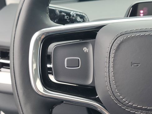 New 2026 Lincoln Navigator L Reserve AWD/4WD image 17