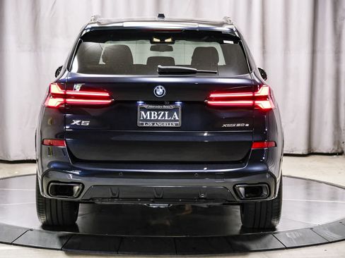 Used 2024 BMW X5 xDrive50e w/ M Sport Package AWD/4WD image 3