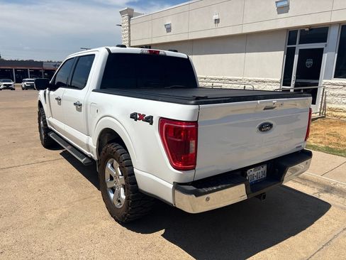 Used 2022 Ford F150 XLT w/ Equipment Group 302A High AWD/4WD image 4