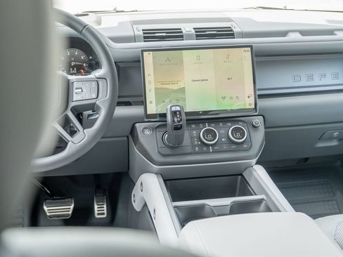 New 2026 Land Rover Defender 130 V8 AWD/4WD image 19