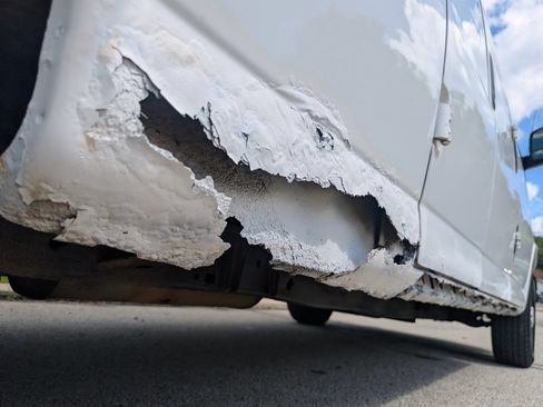 Used 2011 Chevrolet Express 3500 Extended RWD image 20