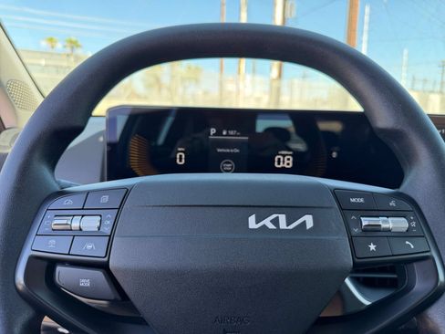 Used 2025 Kia K4 FWD image 27