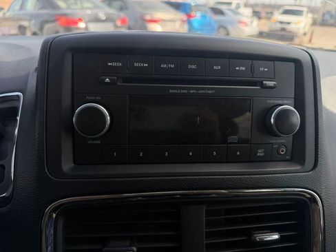 Used 2015 Dodge Grand Caravan SE w/ Quick Order Package 29E SE image 24