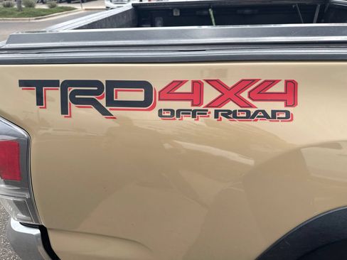 Used 2020 Toyota Tacoma TRD Off-Road AWD/4WD image 3