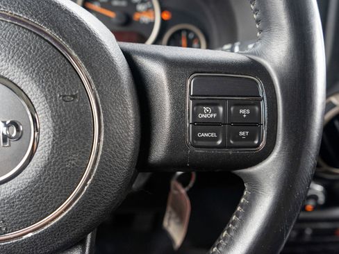 Used 2017 Jeep Wrangler Unlimited Sahara AWD/4WD image 21