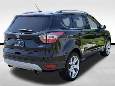 Used 2017 Ford Escape Titanium AWD/4WD image 6