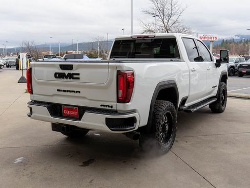 Used 2021 GMC Sierra 2500 AT4 w/ AT4 Preferred Package image 7