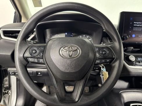 Used 2024 Toyota Corolla LE image 25