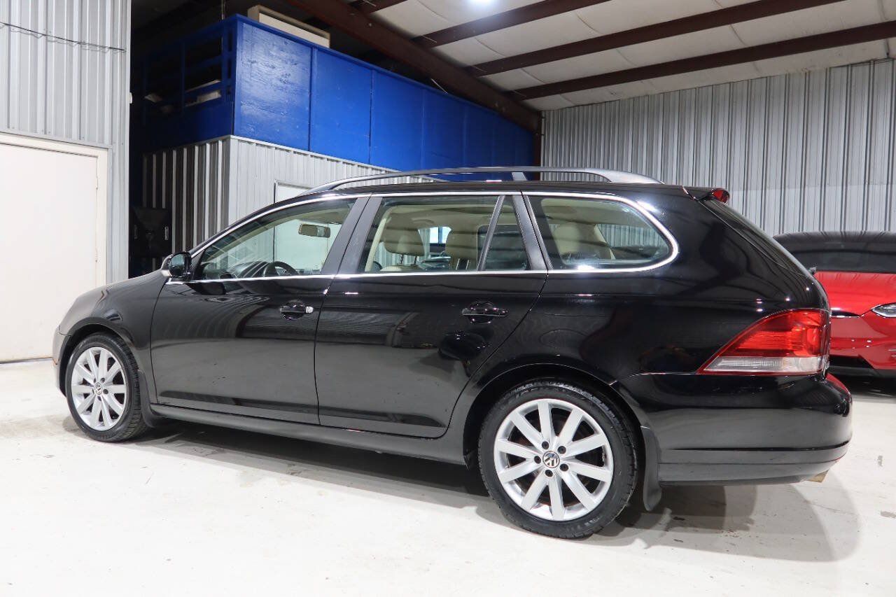 Used 2014 Volkswagen Jetta TDI FWD image 2