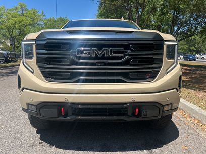 Used 2022 GMC Sierra 1500 AT4 w/ AT4 Premium Package