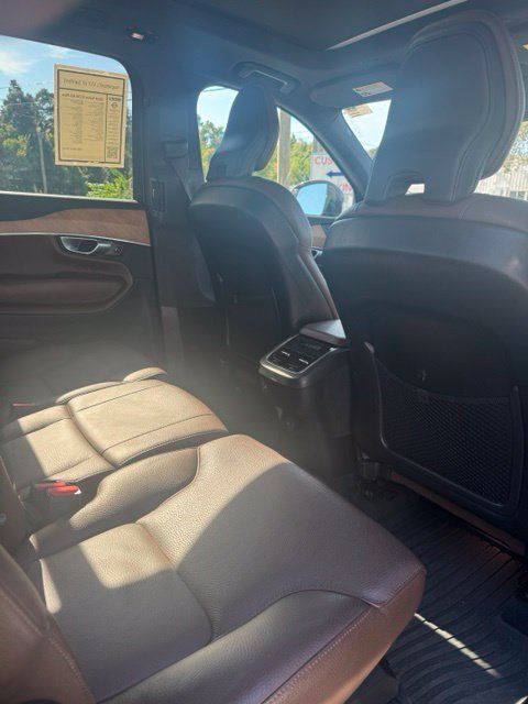 Used 2024 Volvo XC90 B5 Plus w/ Protection Package Premier AWD/4WD image 11