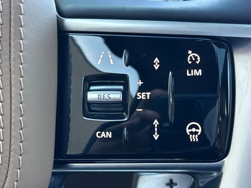 Certified 2023 Land Rover Range Rover SE image 29