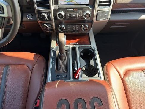 Used 2019 Ford F150 King Ranch w/ Equipment Group 601A Luxury AWD/4WD image 18