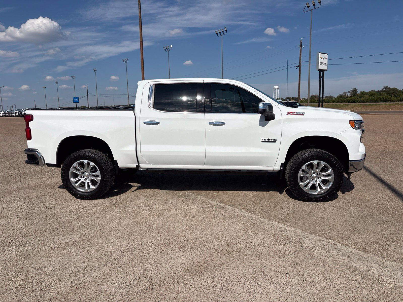 Used 2024 Chevrolet Silverado 1500 LTZ w/ LTZ Premium Texas Edition AWD/4WD image 7