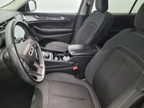 Used 2022 Jeep Grand Cherokee L Laredo w/ Luxury Tech Group I image 17