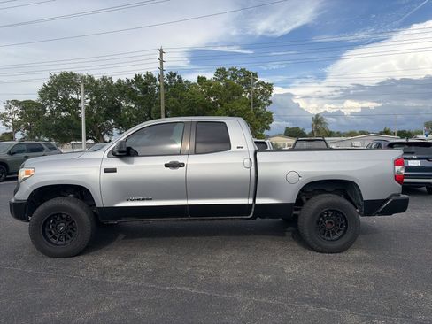 Used 2014 Toyota Tundra SR5 w/ SR5 Upgrade Package image 4