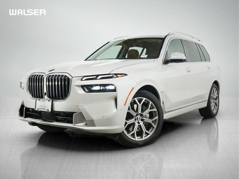 Used 2023 BMW X7 xDrive40i w/ Executive Package AWD/4WD image 1