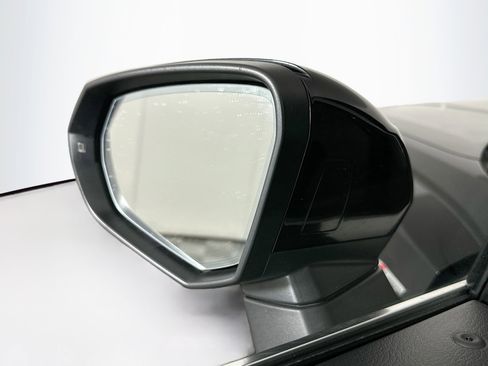 Used 2024 Audi Q3 2.0T Premium w/ Convenience Package image 16