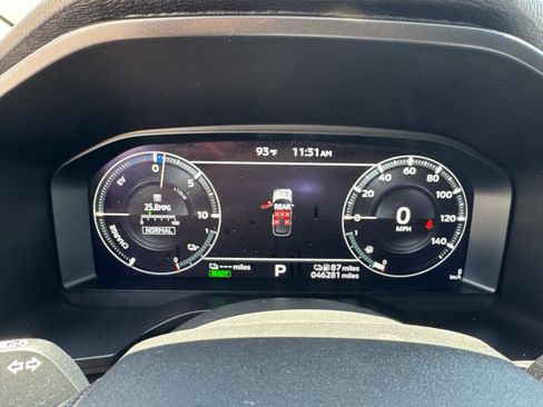 Used 2023 Mitsubishi Outlander SEL image 21