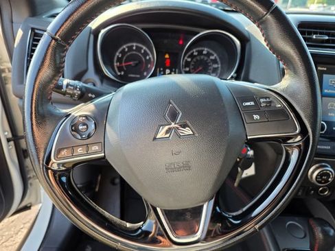 Used 2021 Mitsubishi Outlander Sport ES FWD image 28