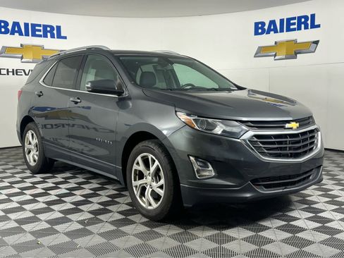 Used 2019 Chevrolet Equinox LT w/ Sun & Navigation Package image 3