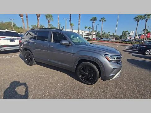 Used 2022 Volkswagen Atlas SE image 34