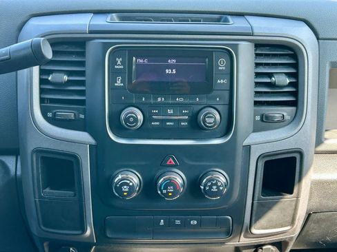 Used 2015 RAM 2500 Tradesman w/ Chrome Appearance Group image 21