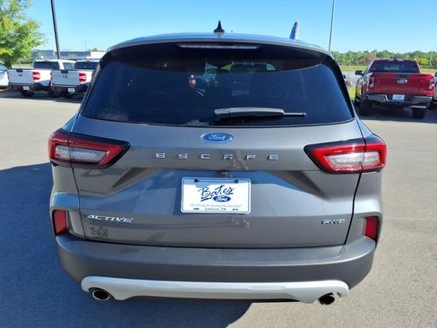 Certified 2024 Ford Escape Active AWD/4WD image 4