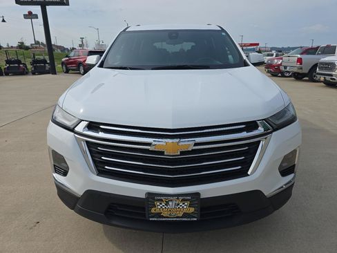 Used 2023 Chevrolet Traverse LT FWD image 8