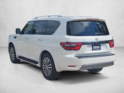 Used 2024 Nissan Armada SL w/ Captain's Chairs Package AWD/4WD image 8