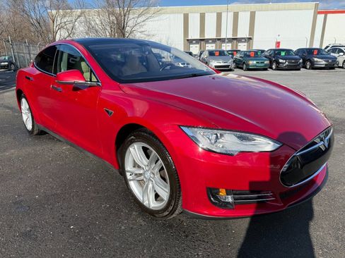 Used 2013 Tesla Model S Long Range image 3