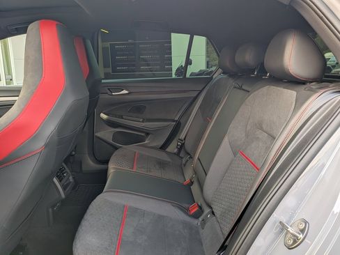 Used 2025 Volkswagen GTI SE image 21