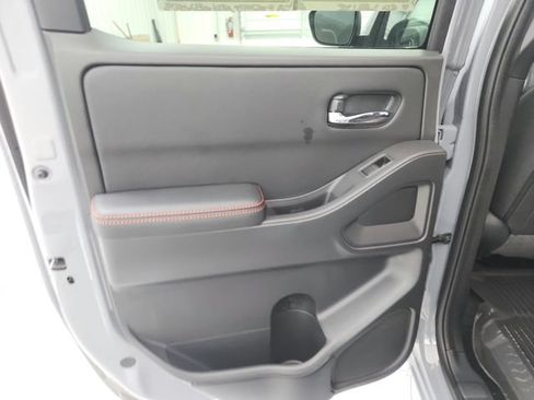Used 2025 Nissan Frontier PRO-4X w/ Interior Protection Package AWD/4WD image 34