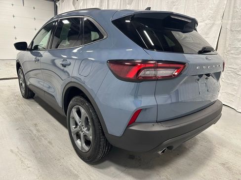 Used 2025 Ford Escape ST-Line image 5