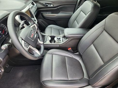 Used 2023 GMC Acadia SLT image 13